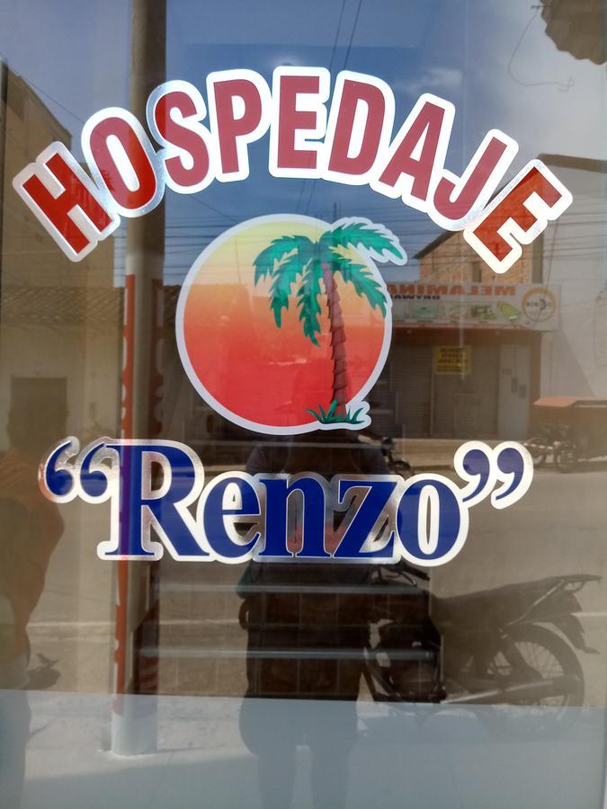 Hospedaje Renzo 塔拉波托 外观 照片