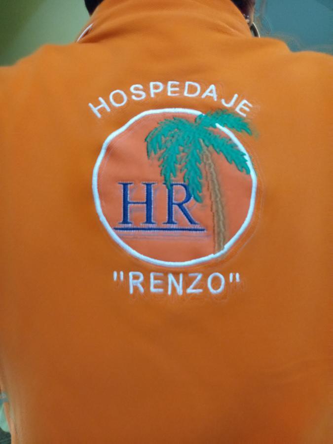 Hospedaje Renzo 塔拉波托 外观 照片